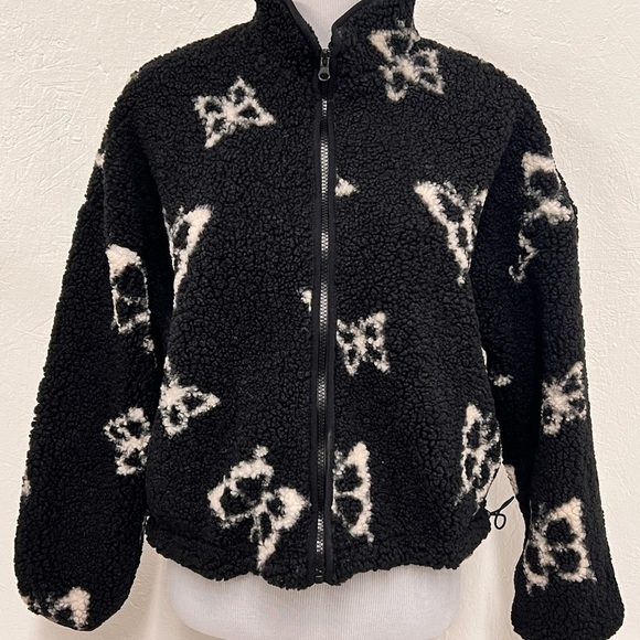 wild fable Jackets & Blazers - WILD Fable Women’s Fuzzy Sherpa Jacket